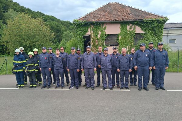 visji_gasilec_25D07257F9-156A-8536-13CB-B6DF1F331CAA.jpg